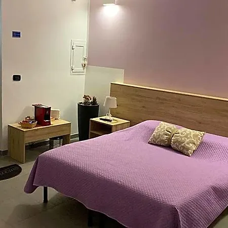 Italia 3* Carmiano (Apulia)